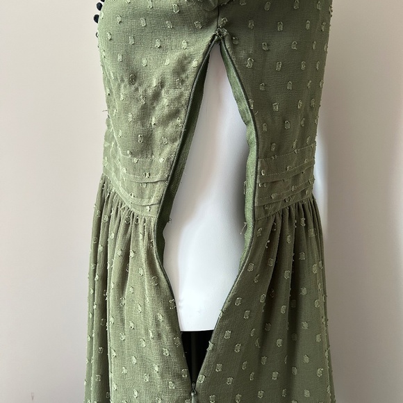 Zara ⎮ Pom Pom V-neck dress - Picture 8 of 10